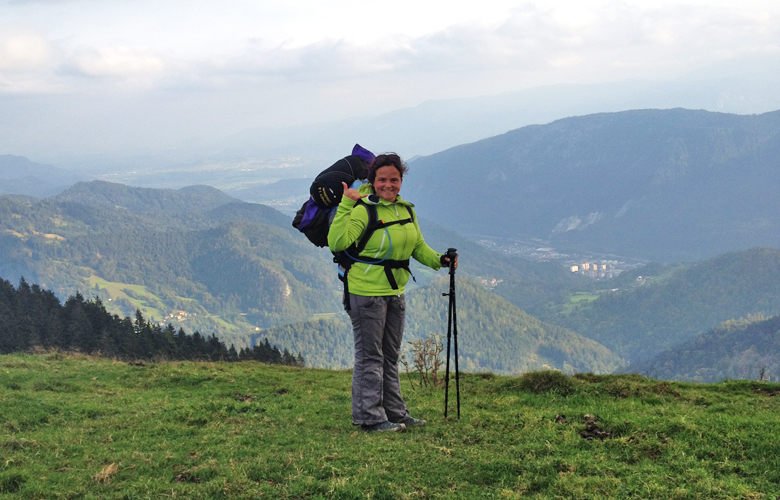 Auf dem Rosenbachsattel mit Blick Richtung Slowenien – 1. Etappe des Panoramaweg Südalpen