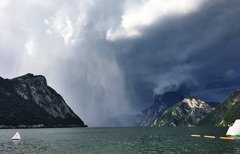 Kurzes Gewitter beim Lakeventure 2017 am Traunsee in Oberösterreich